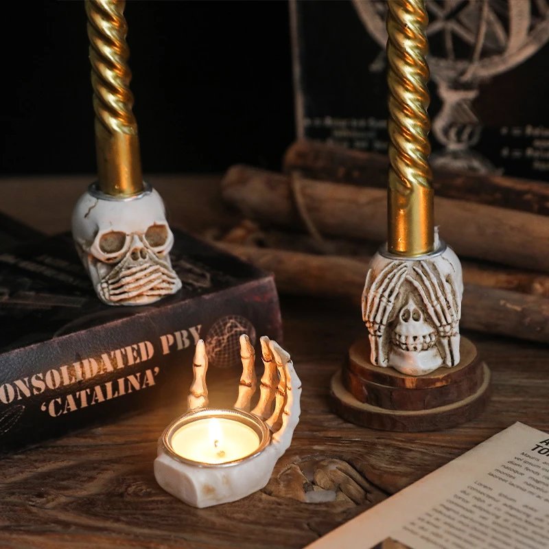 European Style Skull Palm Creative Candlestick Ornament Halloween Decor Haunted House Landscaping Candle Photo Props